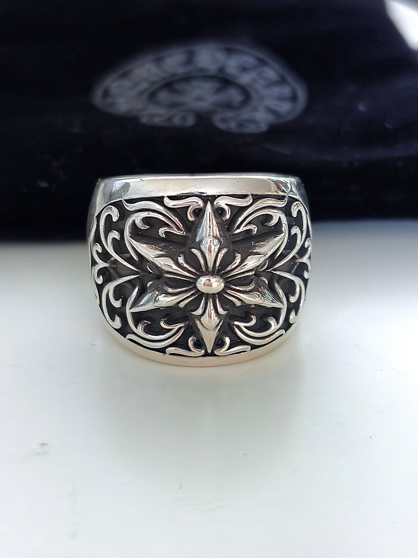 Chrome Hearts CLSSC OVAL STAR Classic Silver Ring Men's Size 9.5 Used & Polished