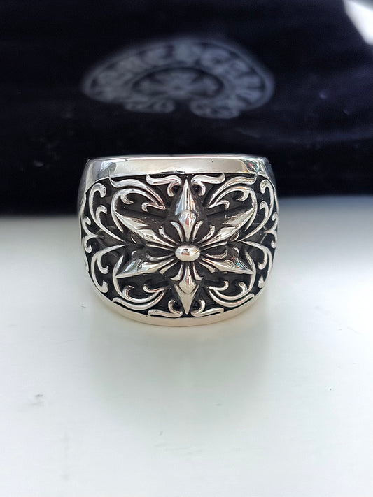 Chrome Hearts CLSSC OVAL STAR Classic Silver Ring Men's Size 9.5 Used & Polished