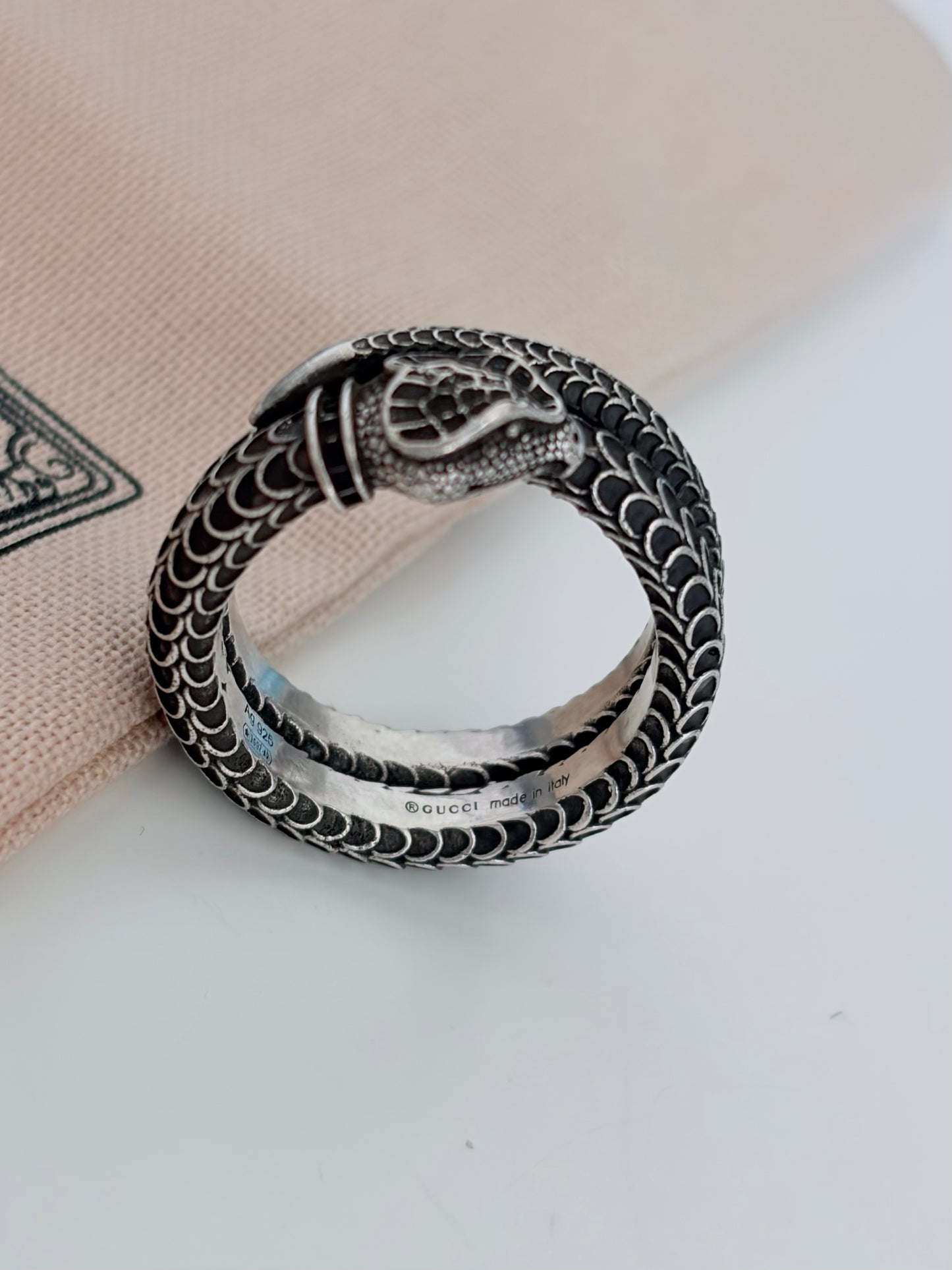 GUCCI Pre-own Snake Silver Ring