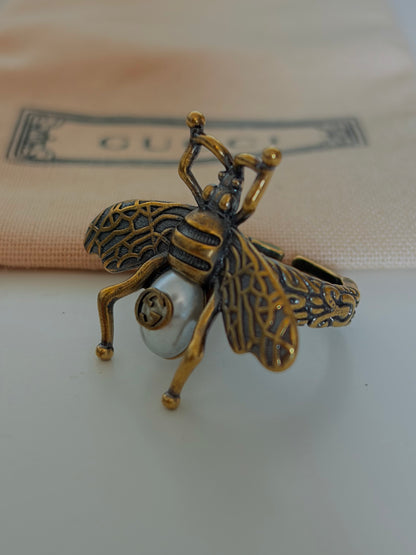Gucci Vintage Signature Bee Ring