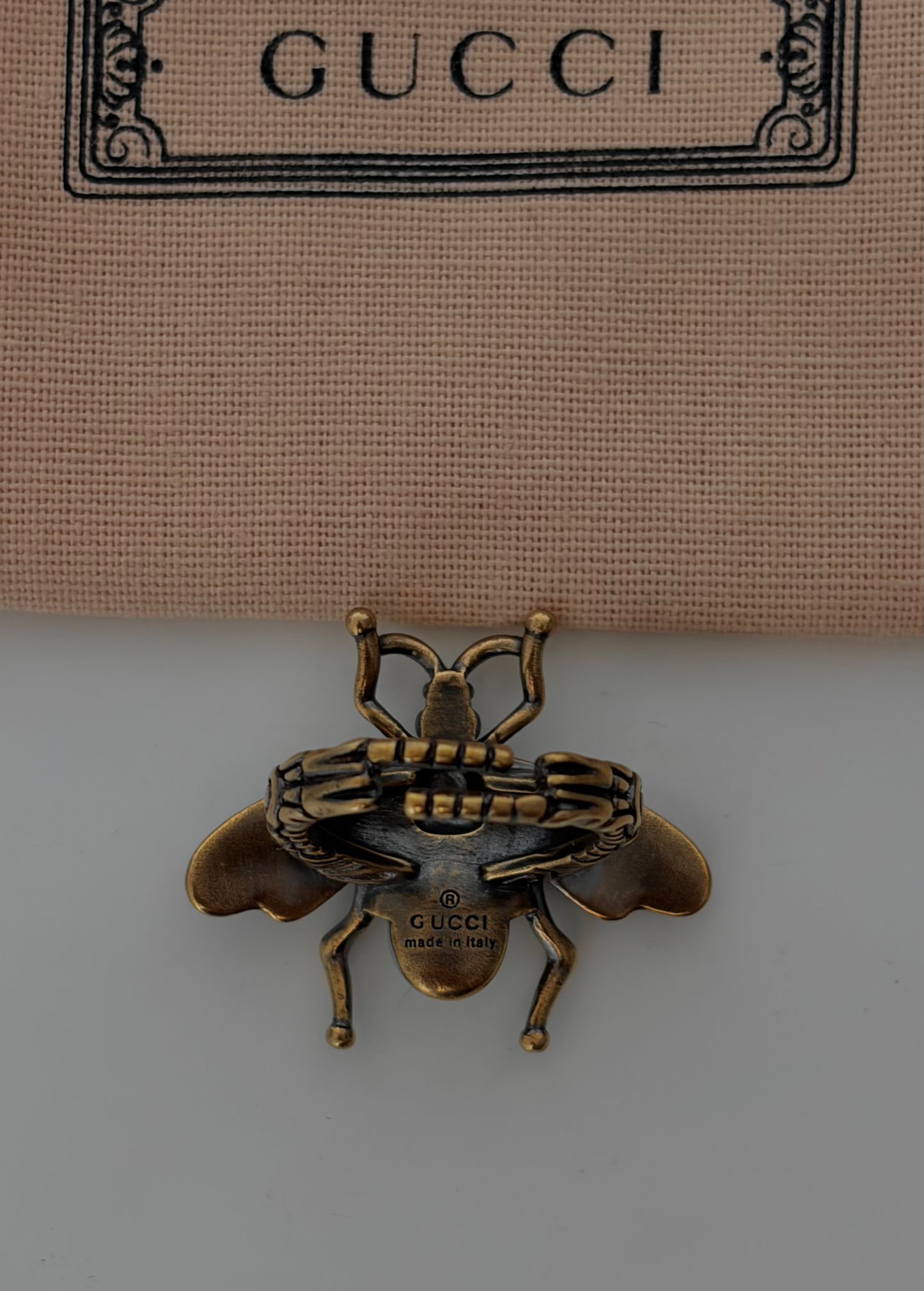 Gucci Vintage Signature Bee Ring